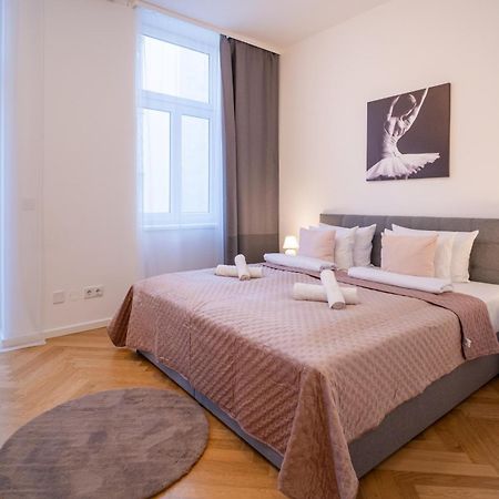 Home Sweet Home - Vienna Central Exterior photo